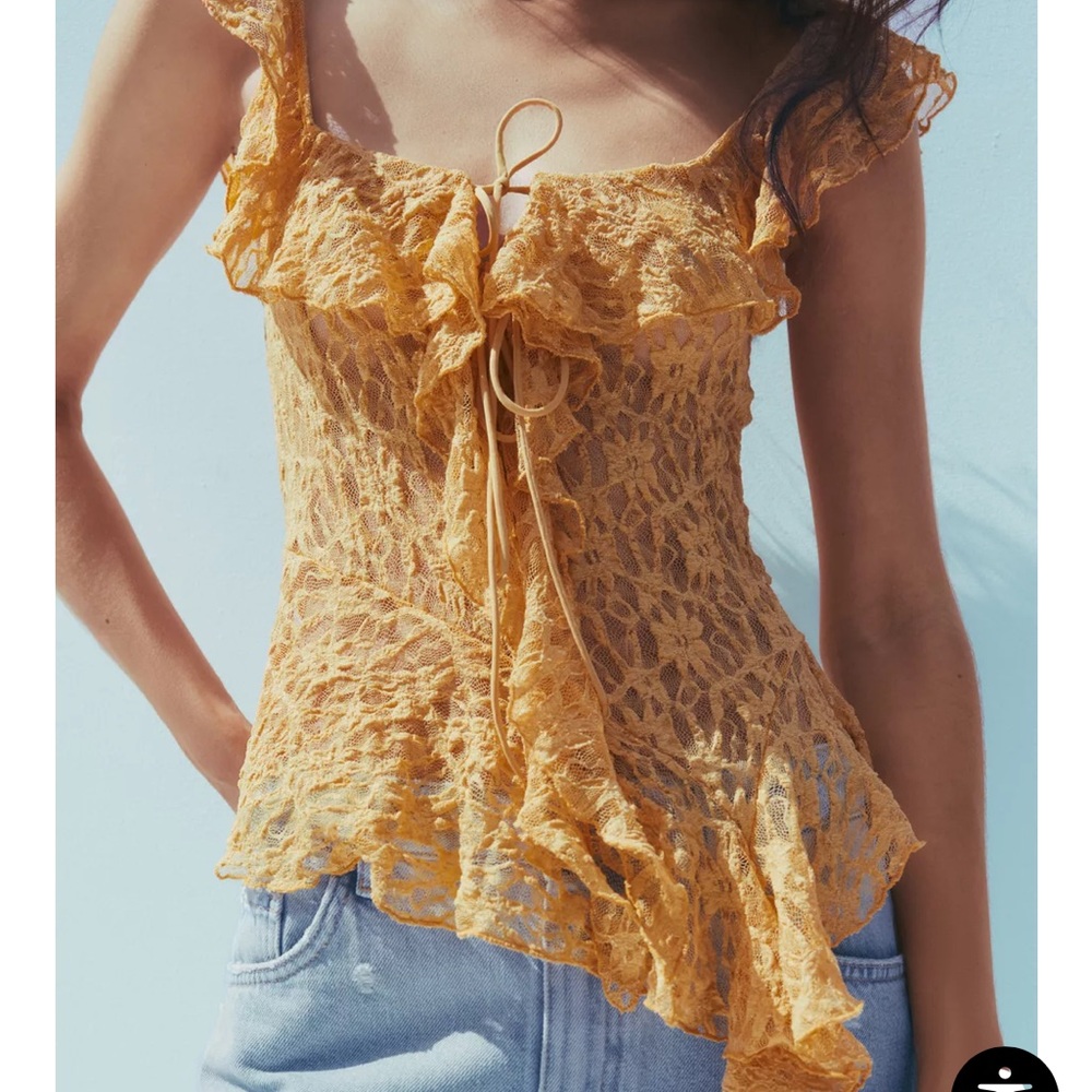 ZARA LACE RUFFLE TOP - Picture 2 of 10